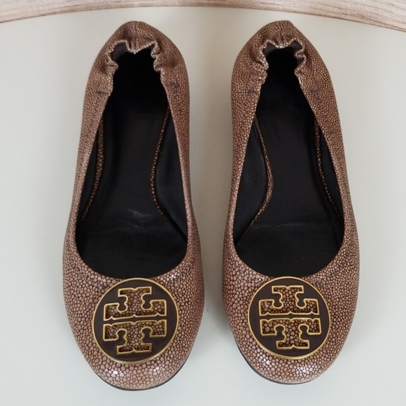Tory Burch Shoes - 🍂Tory Burch Pebbled Leather Reva Flats Sz 9